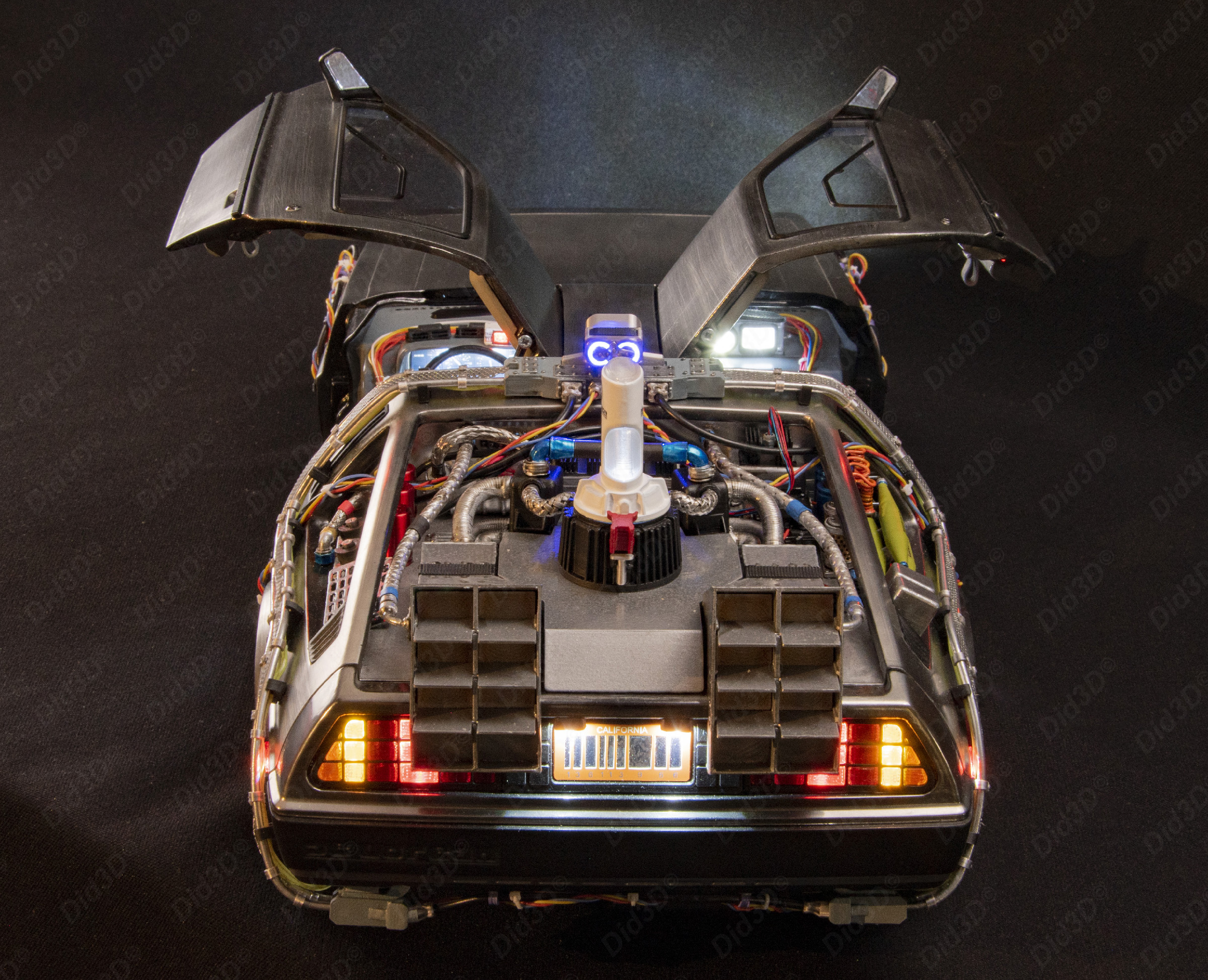 Flying DELOREAN BTTF2 (Animatronic) - 8